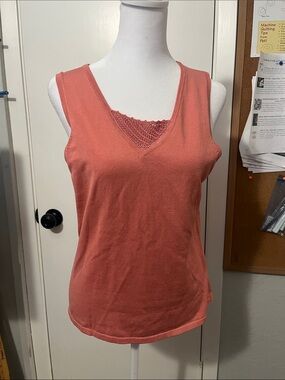 Sleeveless V-Neck Coral Tank with Crochet Inset